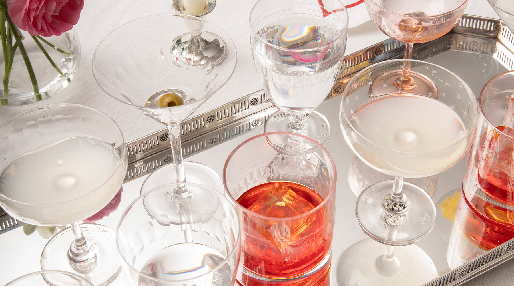 Discover our hand-engraved patterns