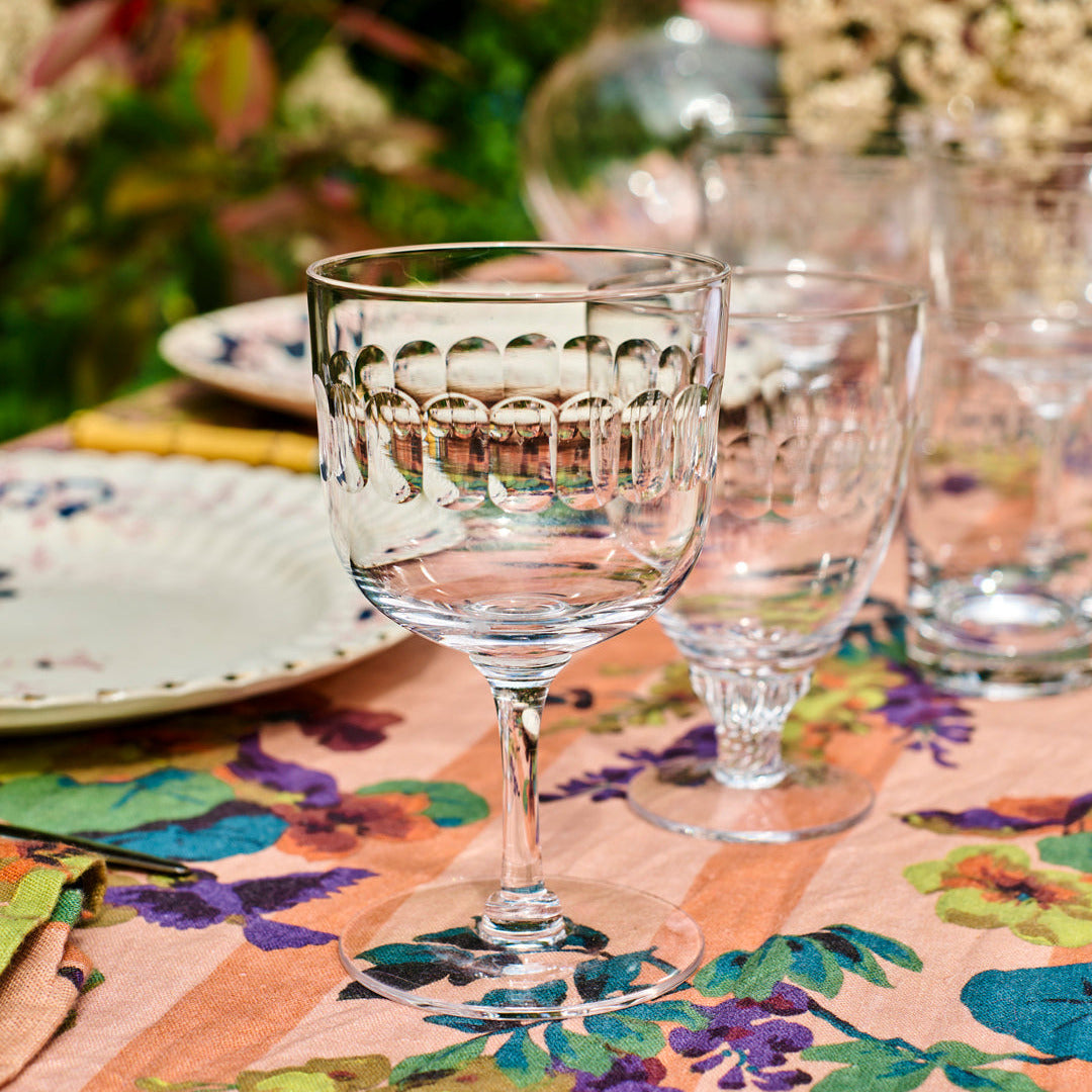 Bicchieri da vino Daphne con design a lente