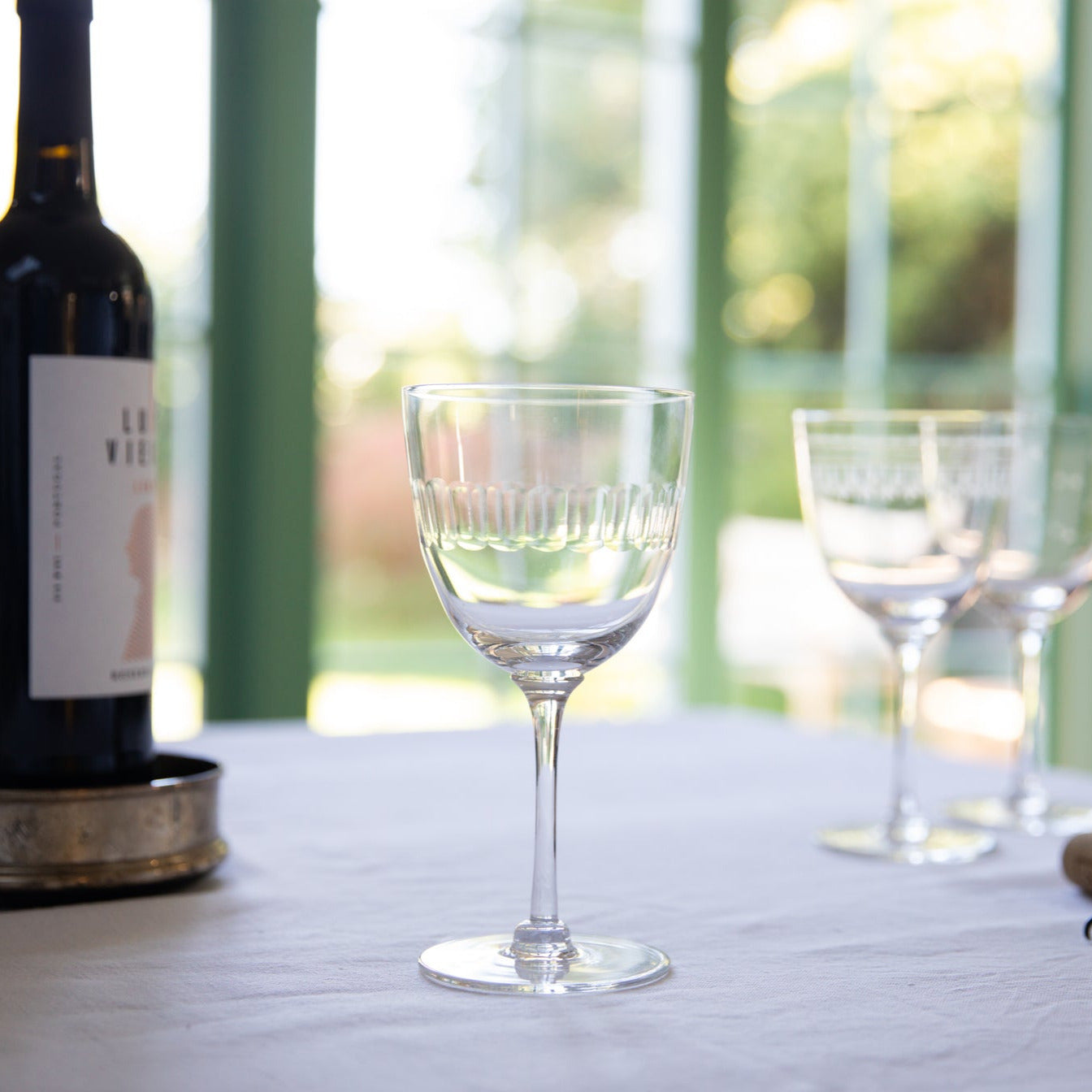 Crystal Red Wine Glasses with Lens Design