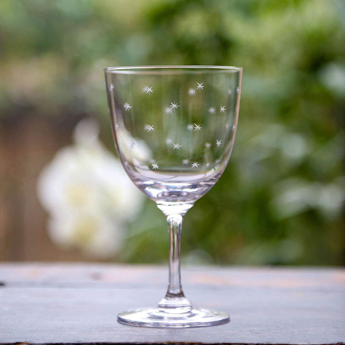 Verres à vin en cristal avec motif étoiles